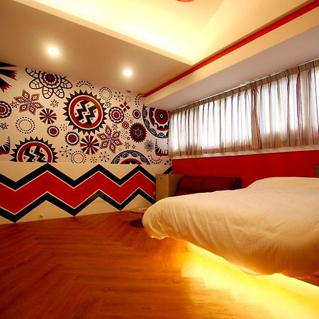 Color House Hostel Taichung Exterior foto