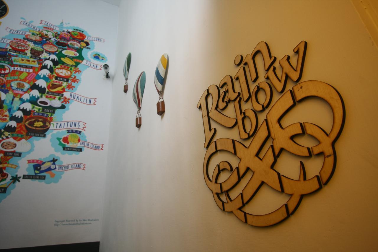 Color House Hostel Taichung Exterior foto