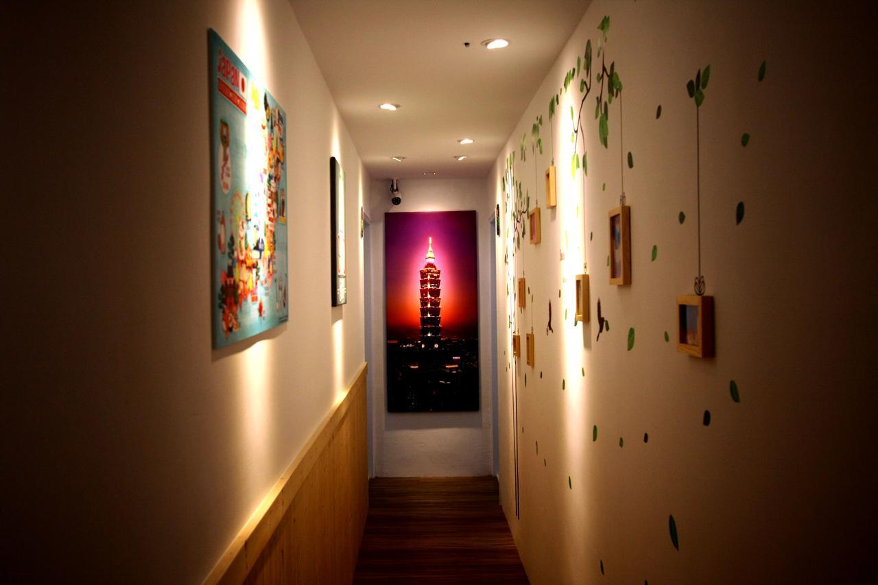 Color House Hostel Taichung Exterior foto
