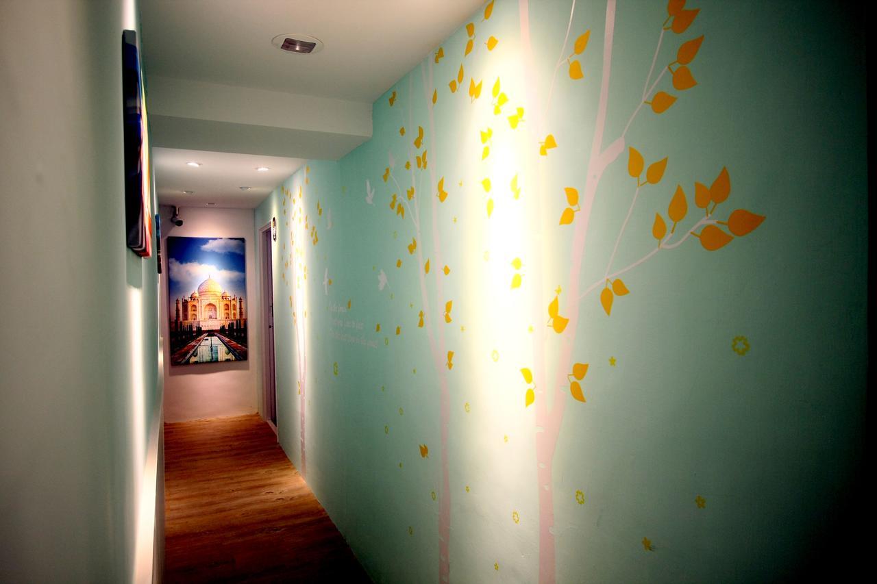 Color House Hostel Taichung Exterior foto
