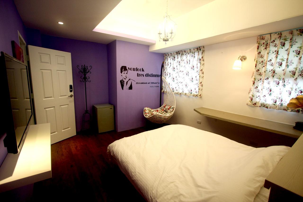 Color House Hostel Taichung Exterior foto