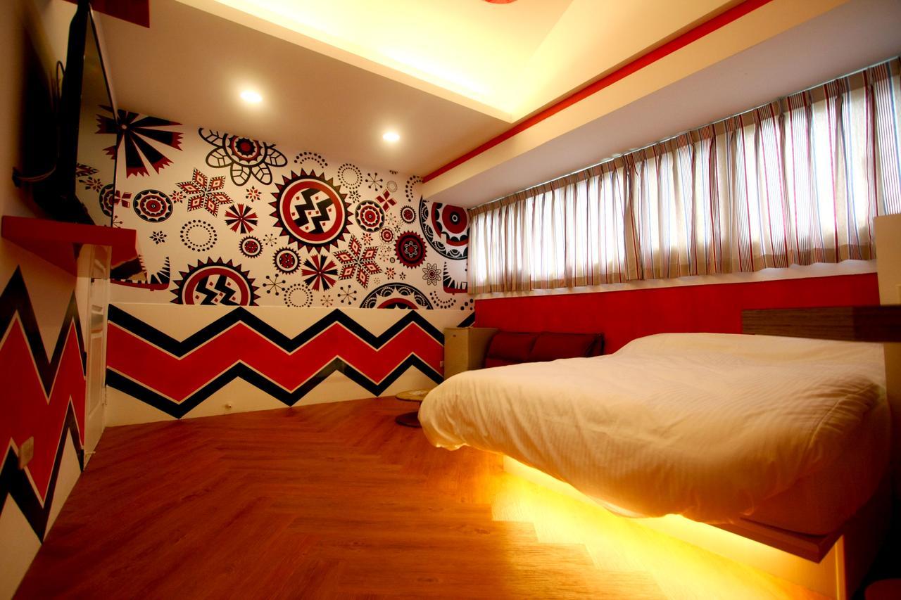 Color House Hostel Taichung Exterior foto